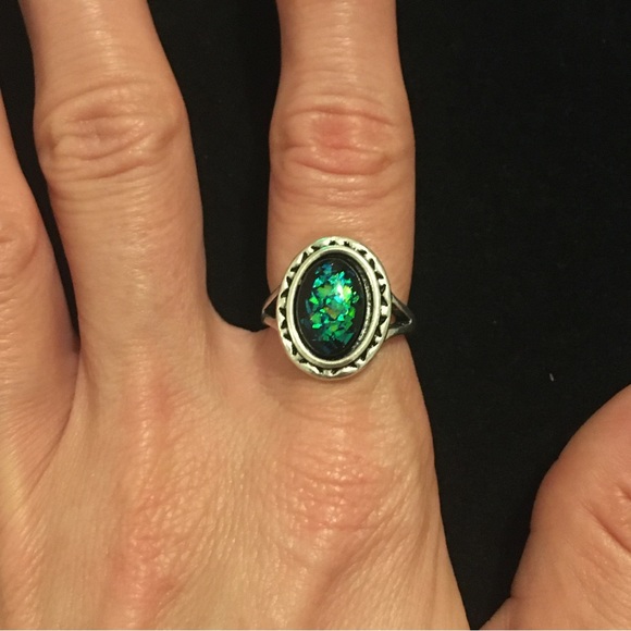Oval Mystical Green and Blue Sparkle Stone Ring - Picture 2 of 4